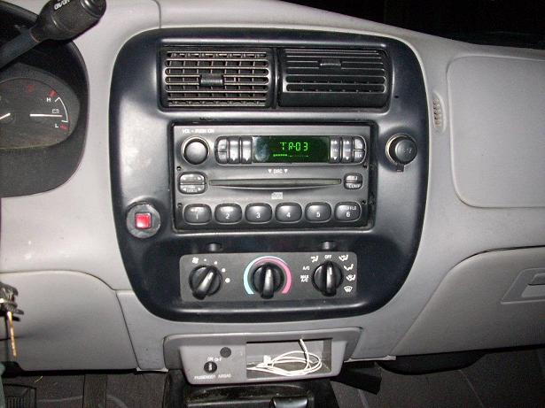 Ford Ranger MP3 Radio aux Input MOD